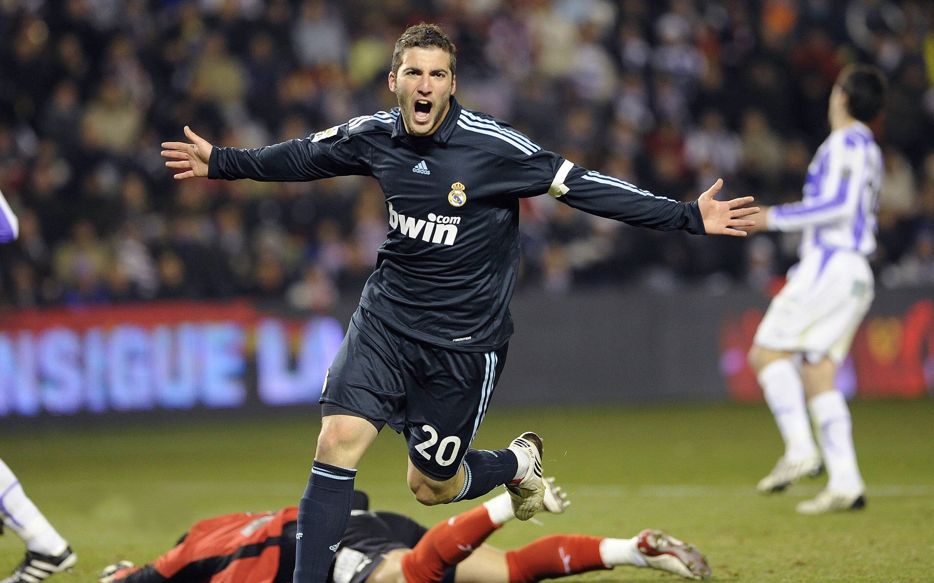 开云网址-布莱克本锋线锋利，蓝白军团渴望翻盘，nba布莱克